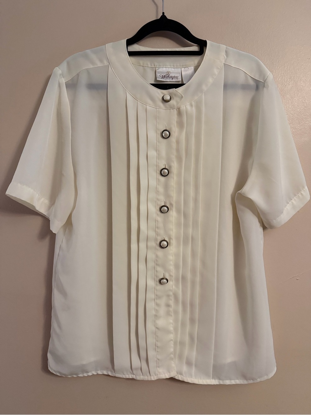 Vintage Worthington Cream Short-Sleeve Pleated Button Blouse